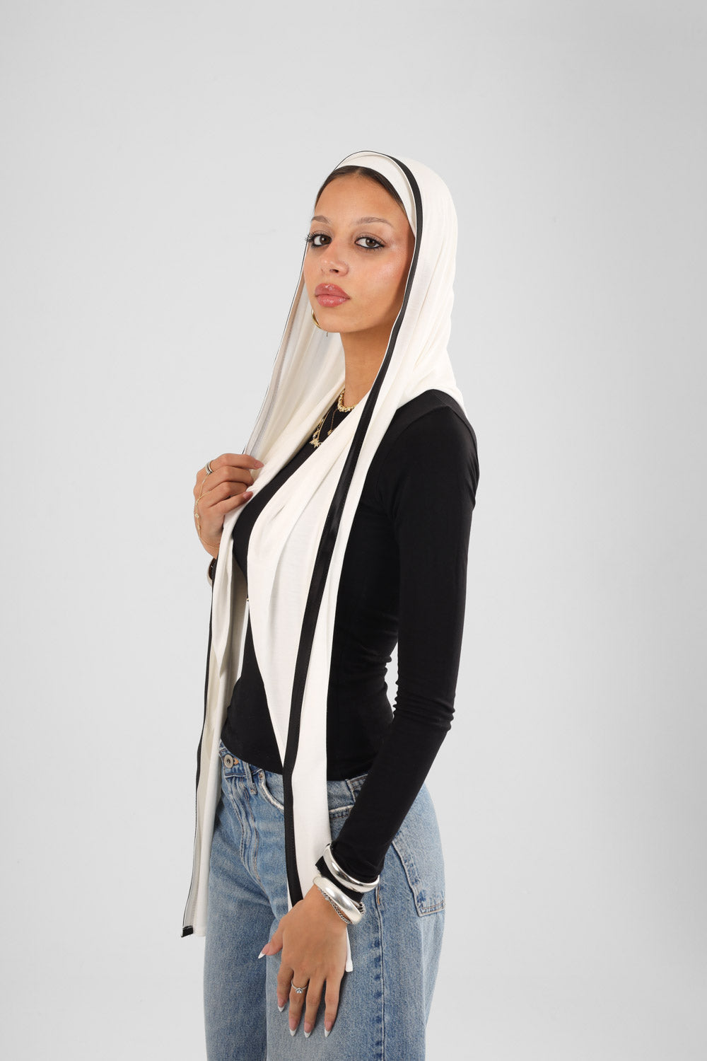 Cap Scarf off white and black