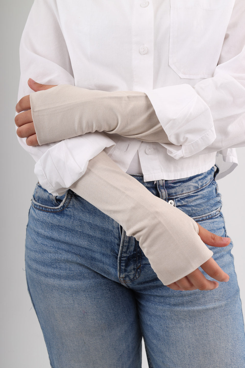 Sleeve with thumb