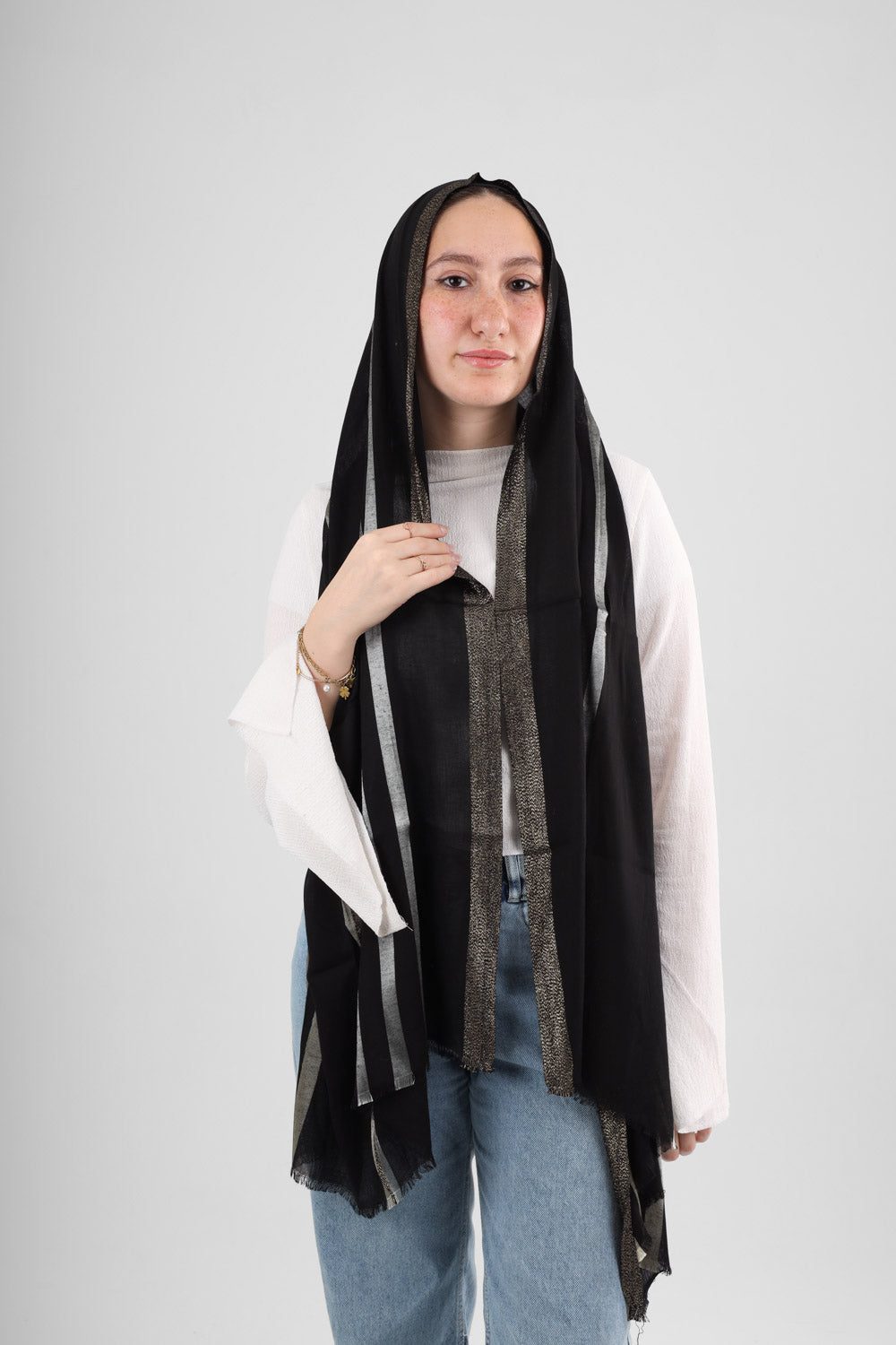 Iranian Linen scarf gold and silver
