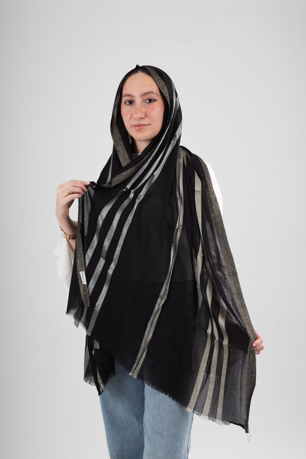 Iranian Linen scarf gold and silver