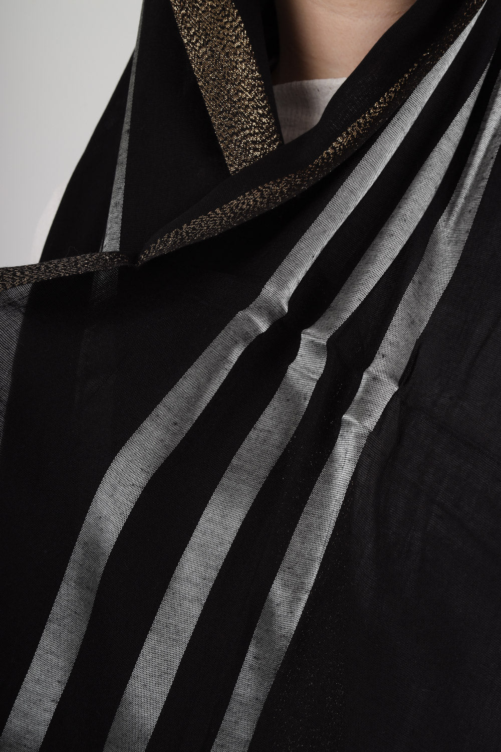 Iranian Linen scarf gold and silver