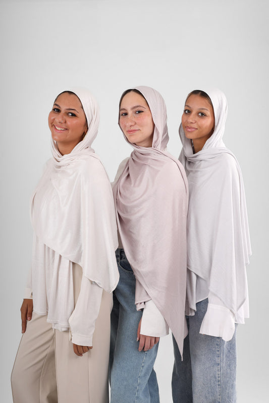 Sparkly Kuwaiti scarf