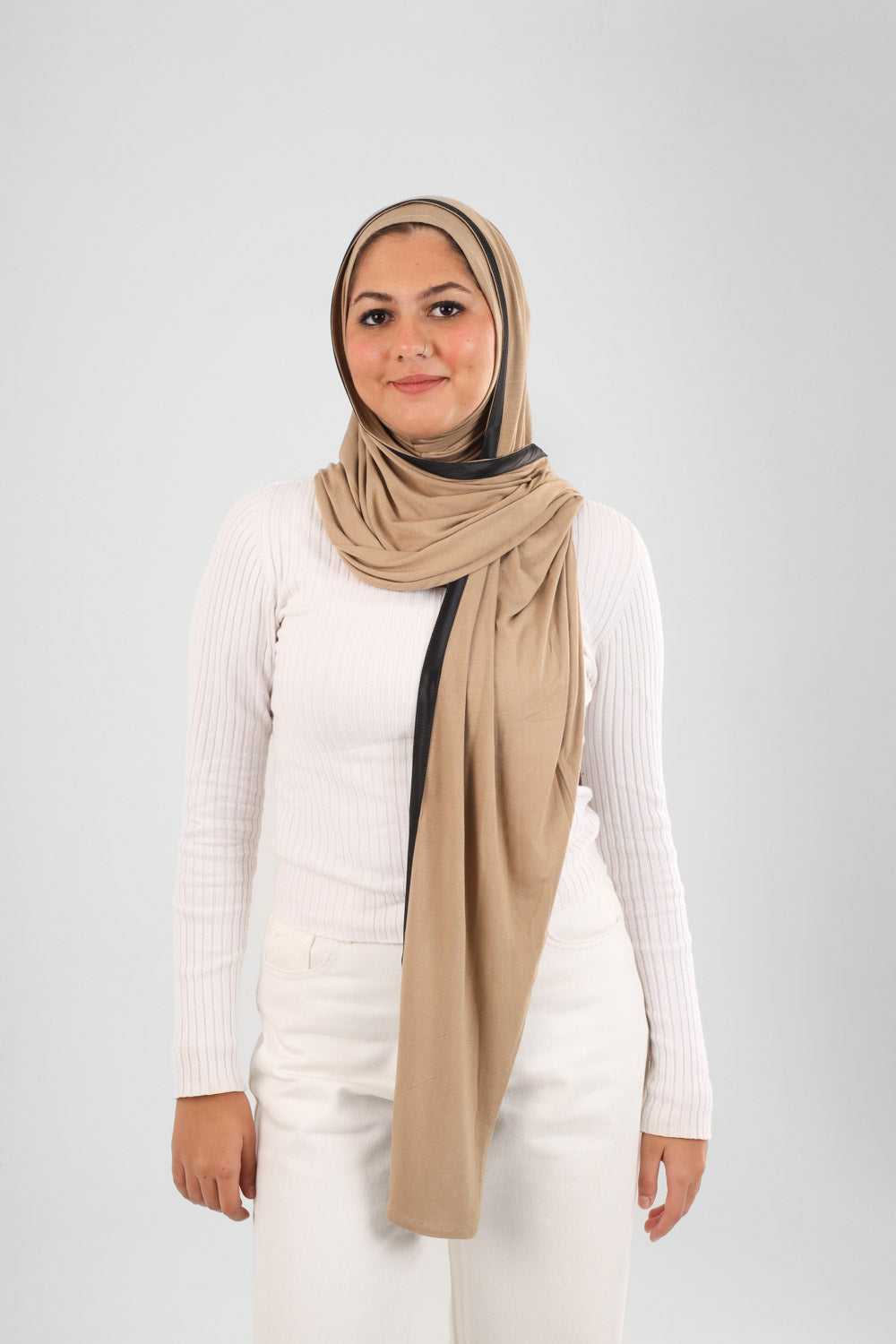 Cap Scarf cafe and black