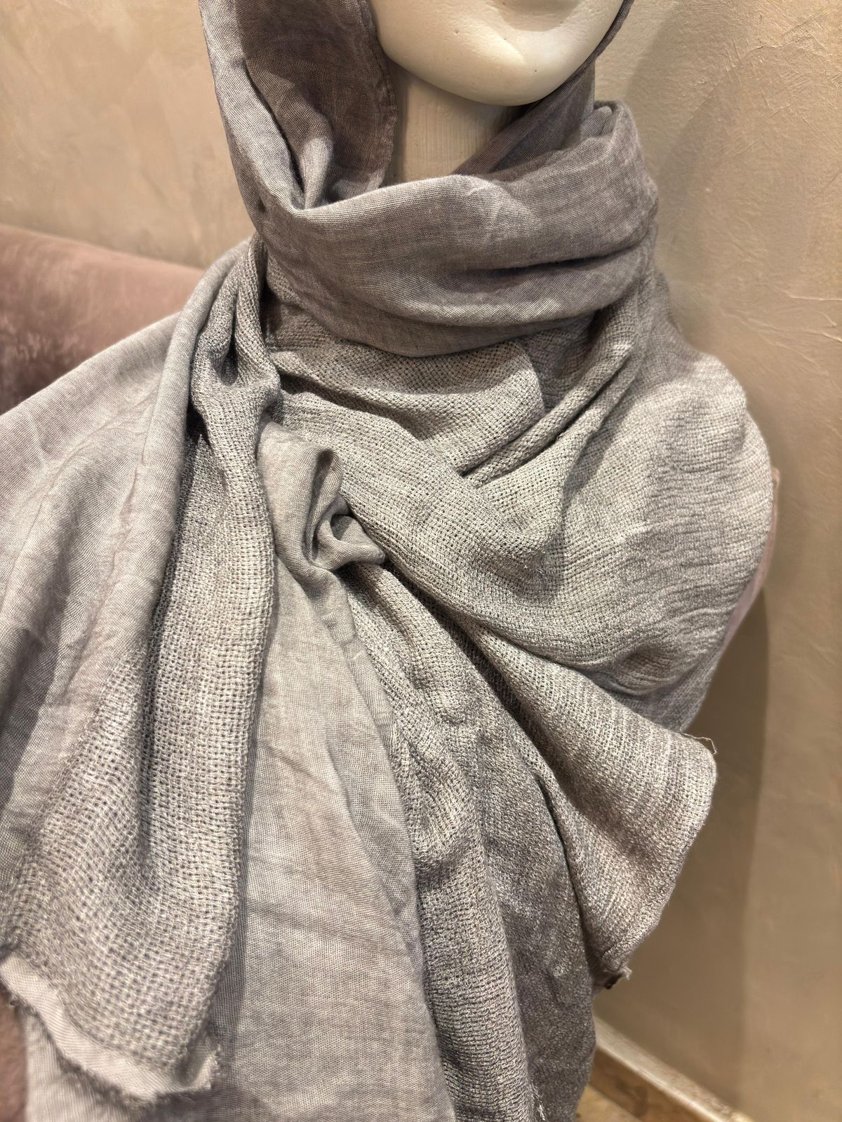 Half raffled and half Rassel Scarf
